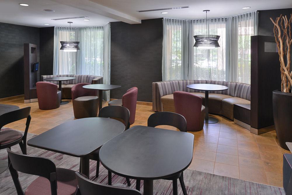 Courtyard By Marriott Columbia Northeast/Fort Jackson Area Экстерьер фото
