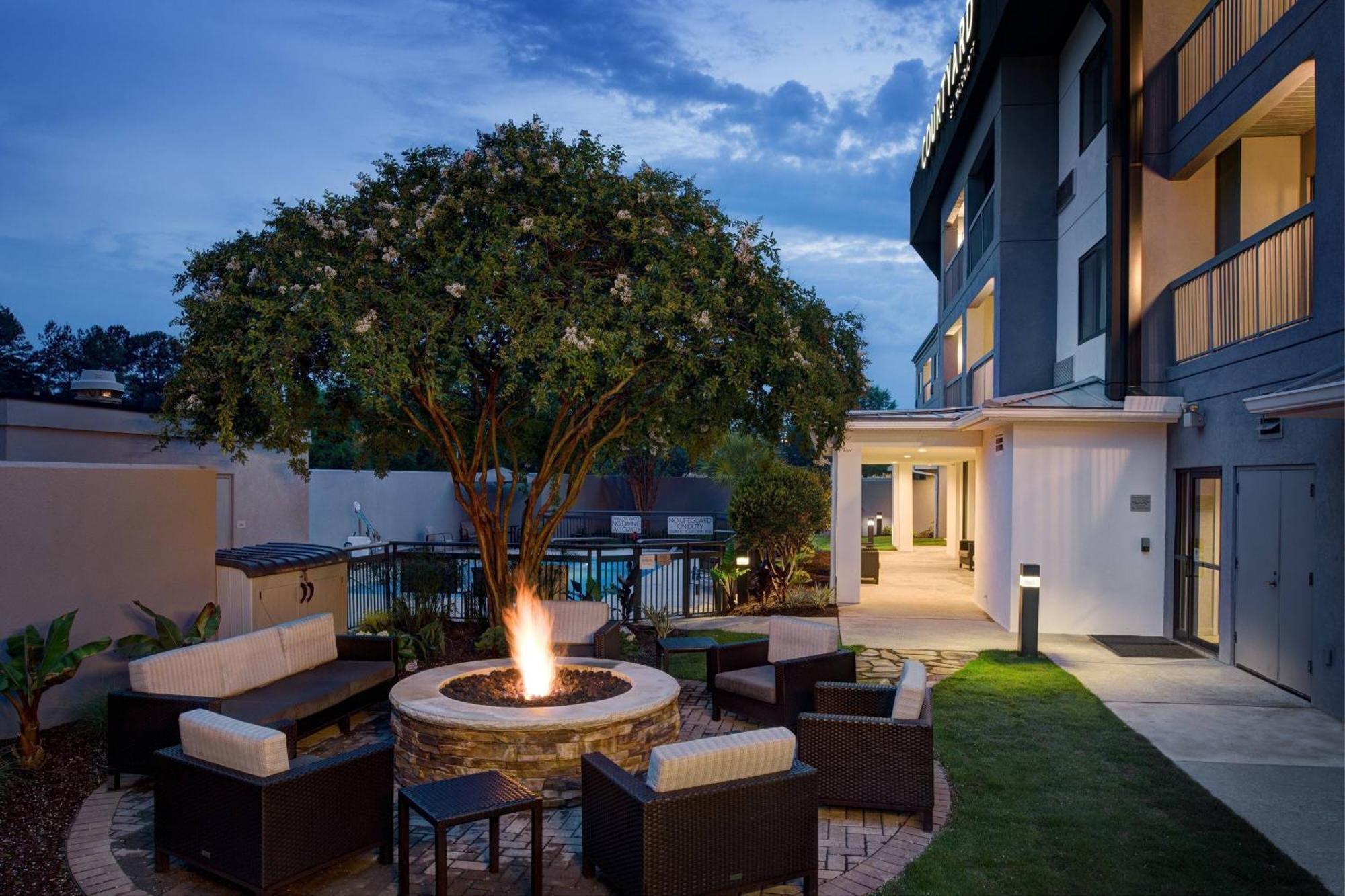 Courtyard By Marriott Columbia Northeast/Fort Jackson Area Экстерьер фото