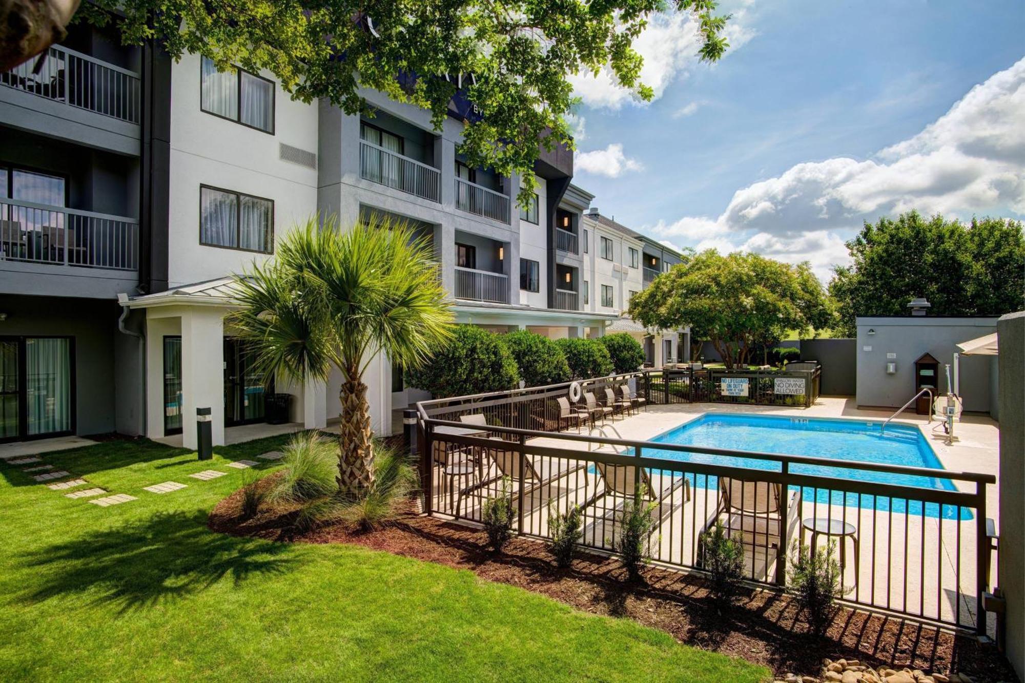Courtyard By Marriott Columbia Northeast/Fort Jackson Area Экстерьер фото
