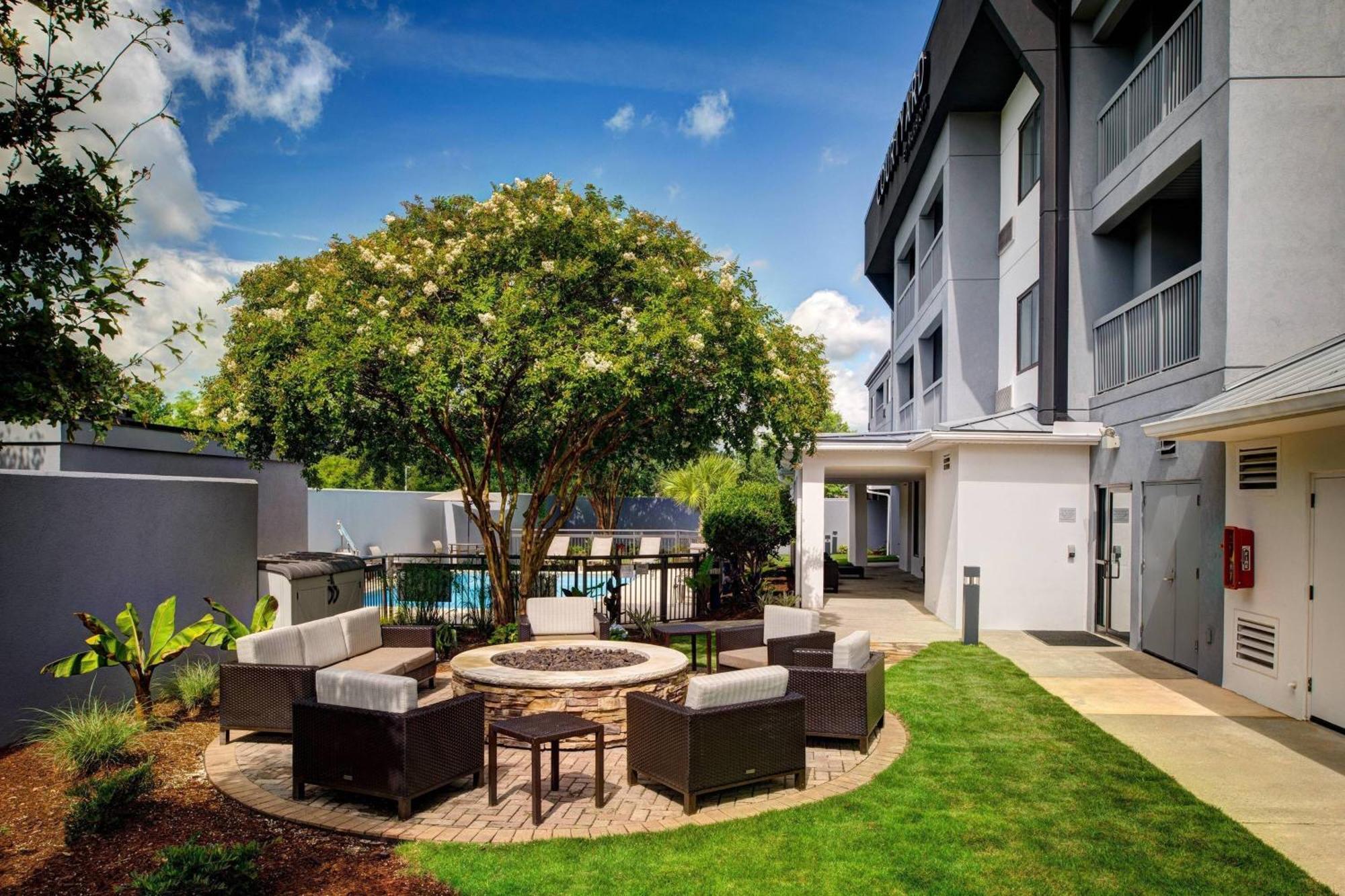 Courtyard By Marriott Columbia Northeast/Fort Jackson Area Экстерьер фото