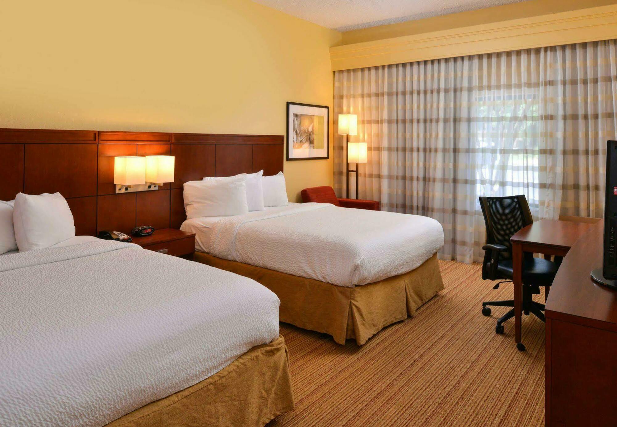 Courtyard By Marriott Columbia Northeast/Fort Jackson Area Экстерьер фото